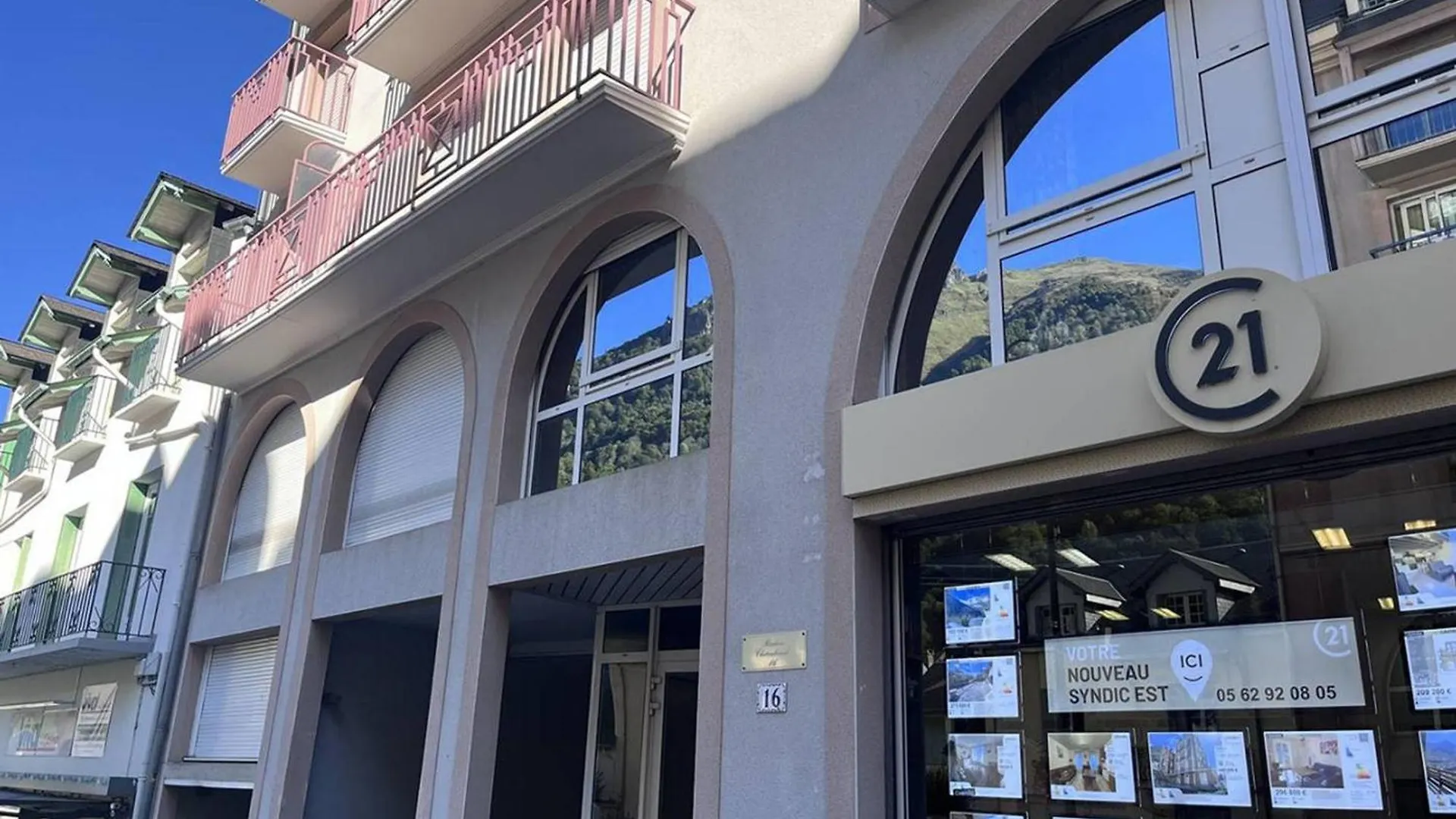 Charmant Appartement Au Centre Avec Balcon Et Parking - Fr-1-812-135 Cauterets Lägenhet